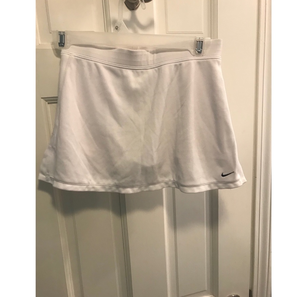 SOLD White kids Nike skort
